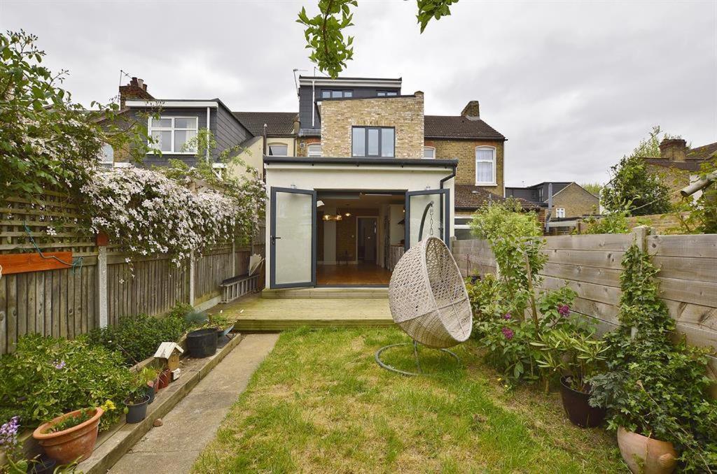 Contemporary 3 Bed House With Spacious Garden Close To Stratford & Canary Wharf Лондон Экстерьер фото